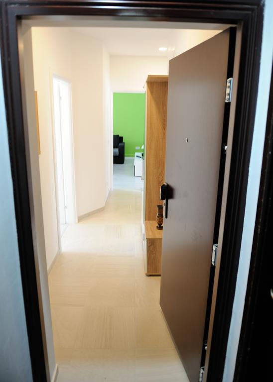 Apartment Vatra SJJ Exteriör bild