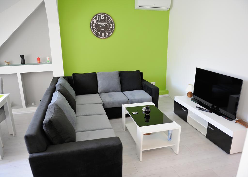 Apartment Vatra SJJ Exteriör bild